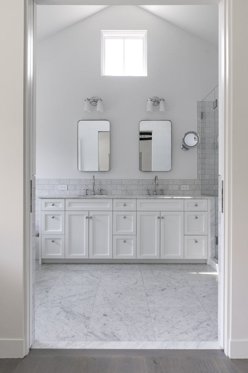 Photo of construction by Ronald Webb Builder.